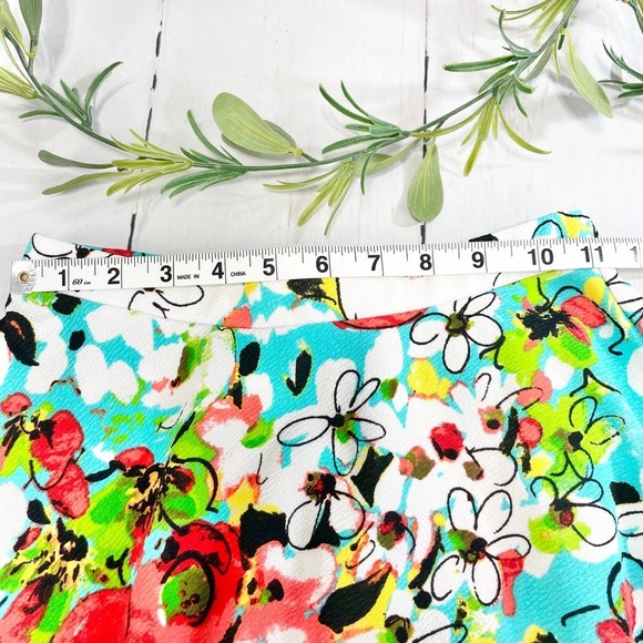 White Mark Floral Skirts (Sz S) - Picture 4 of 5
